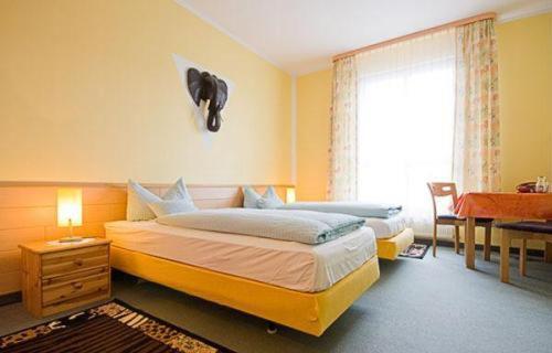 Bavaria Safari Hotel Dachau Zimmer foto